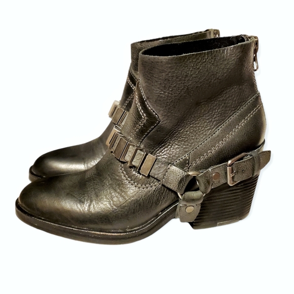 Dolce Vita Shoes - SOLD 🚫